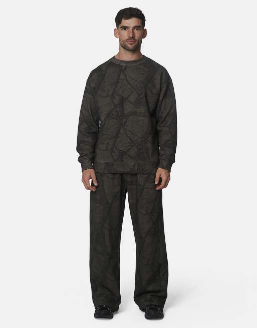 Good For Nothing - Sudadera oversize de felpa de algodón con estampado camuflaje y cuello redondo en marrón, 3 de 4