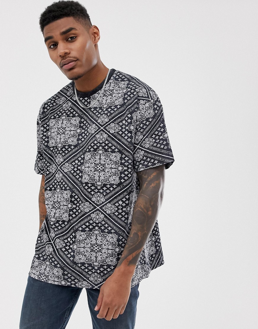Good For Nothing – Svart t-shirt i oversize-modell med paisleymönster