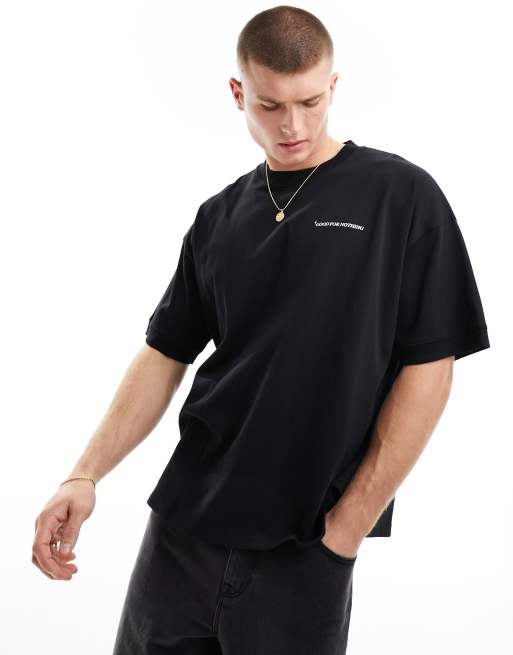 Good For Nothing – Svart t-shirt med fjärilstryck baktill, 2 av 4