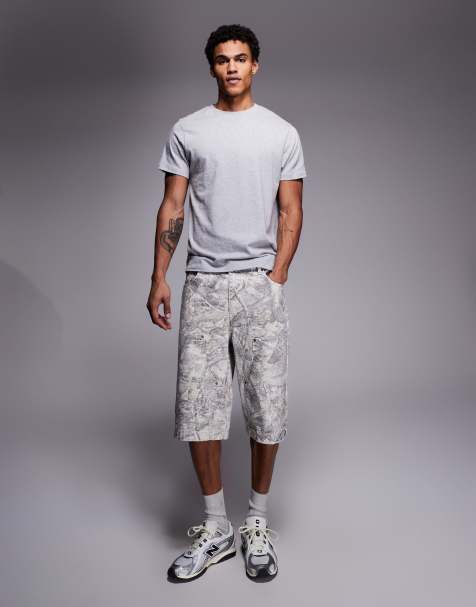 Good For Nothing – Weite Jeans-Jorts mit schwarzem Military-Muster - view 1