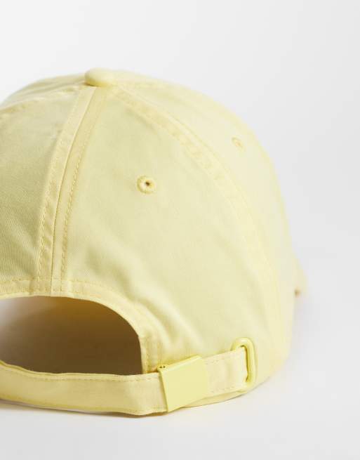 Gorra amarilla con logo de texto de Tommy Jeans, 2 de 3