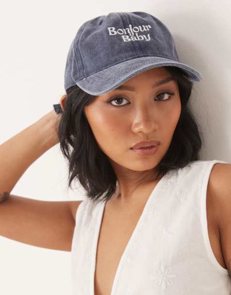 Gorra azul básica con texto "Bonjour" de Sui Ava - view 1