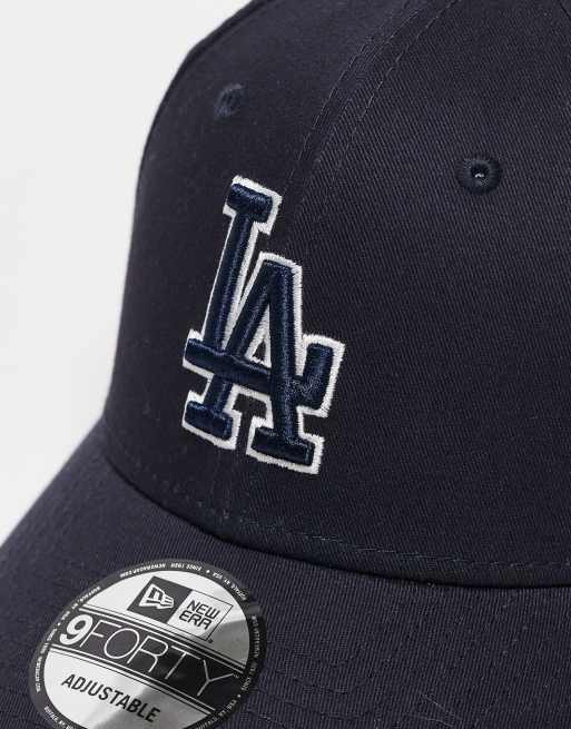Gorra azul marino con logo delineado de Los Angeles Dodgers 9Forty de New Era, 2 de 3