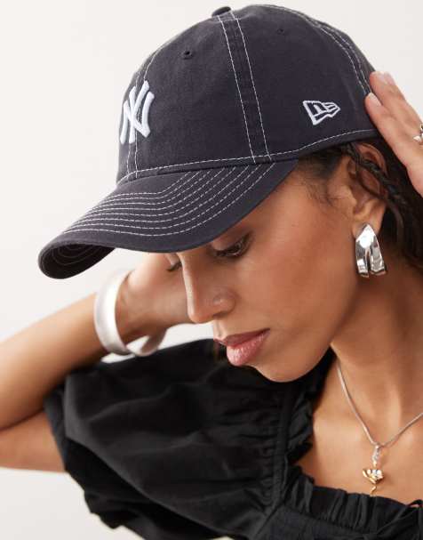 Gorra azul marino con pespuntes en contraste y logo de los NY Yankees 9Twenty de New Era - view 1