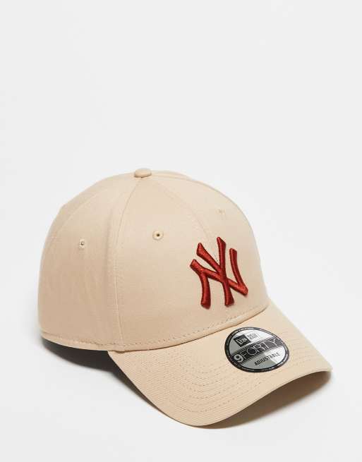 Gorra beis unisex con logo de los New York Yankees 9Forty de New Era