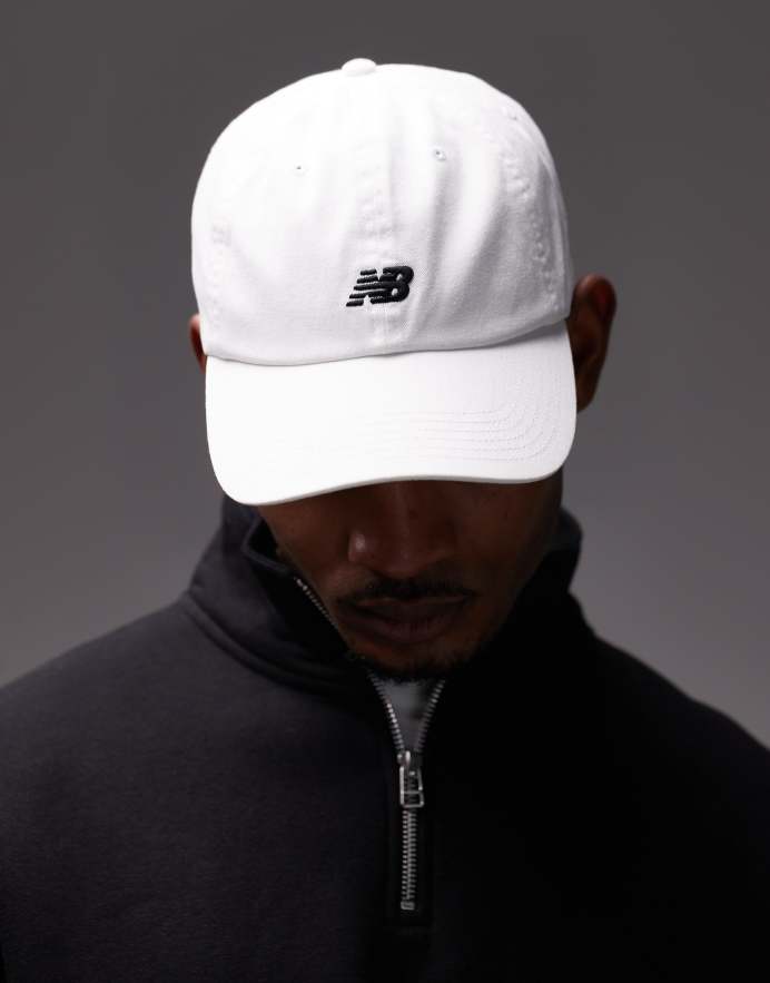 New Balance Gorra blanca clásica con 6 paneles de