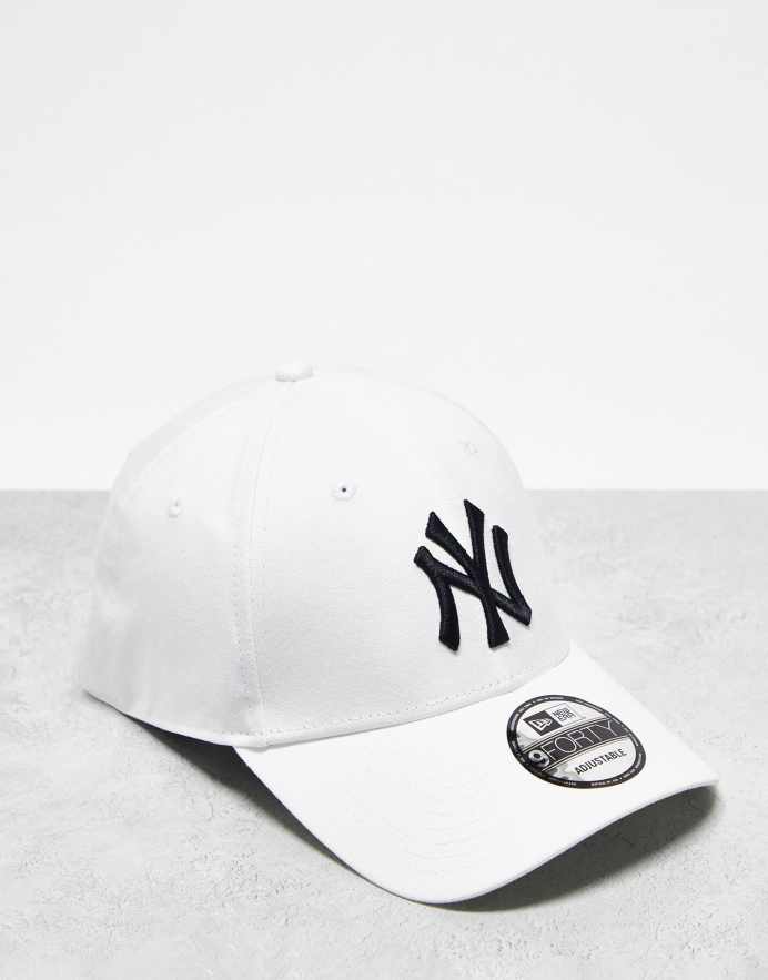 New Era Gorra blanco hueso con detalle de los "NY Yankees" 9Forty de