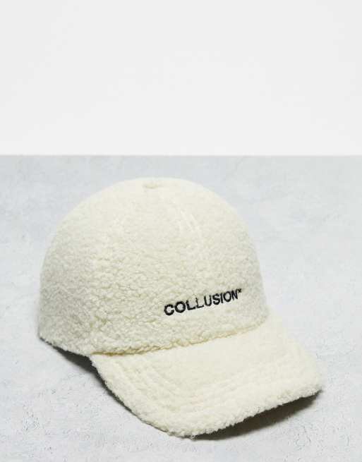 Gorra color crudo con logo de borreguito de COLLUSION Unisex