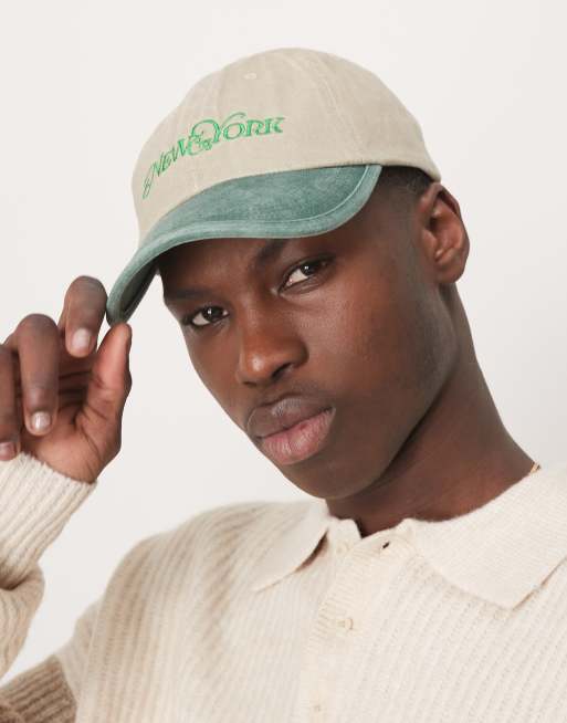 Gorra color piedra con bordado 