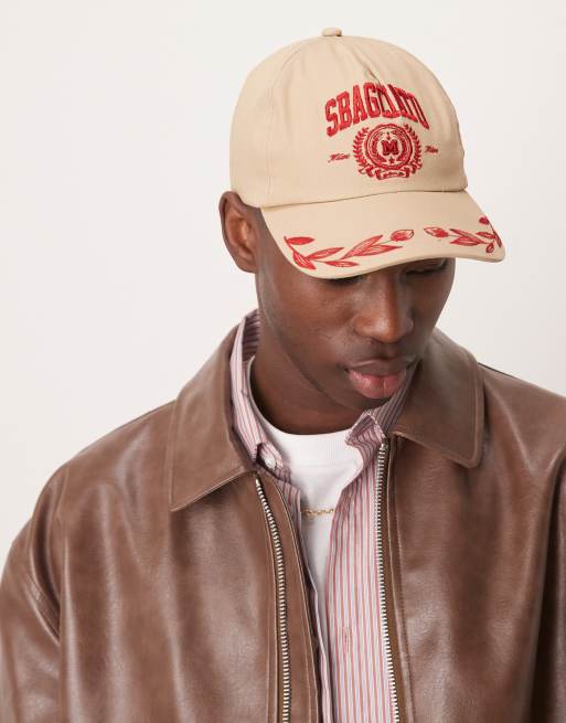 Gorra color visón con bordado y detalle en la visera de ASOS DESIGN