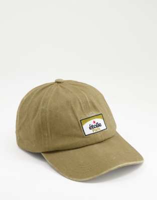 Gorra de béisbol verde lavado con diseño retro, detalle bordado y acabado suave de ASOS DESIGN