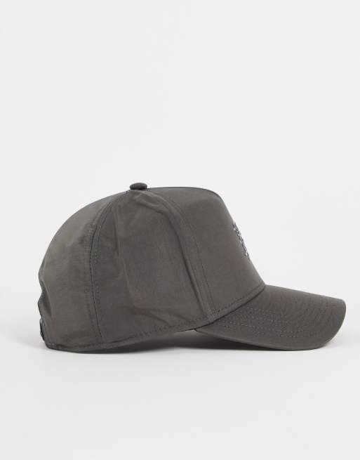 Gorra de camionero gris con detalle metalizado de SikSilk, 3 de 4