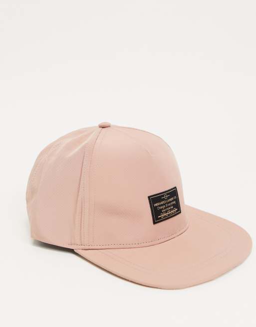 Gorra de visera plana con insignia de goma de Boardmans