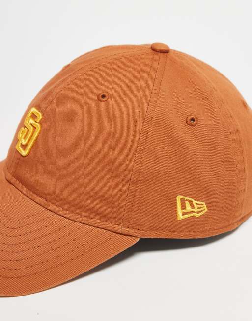 Gorra marrón con logo pequeño de los San Diego Padres 9Twenty de New Era, 3 de 4