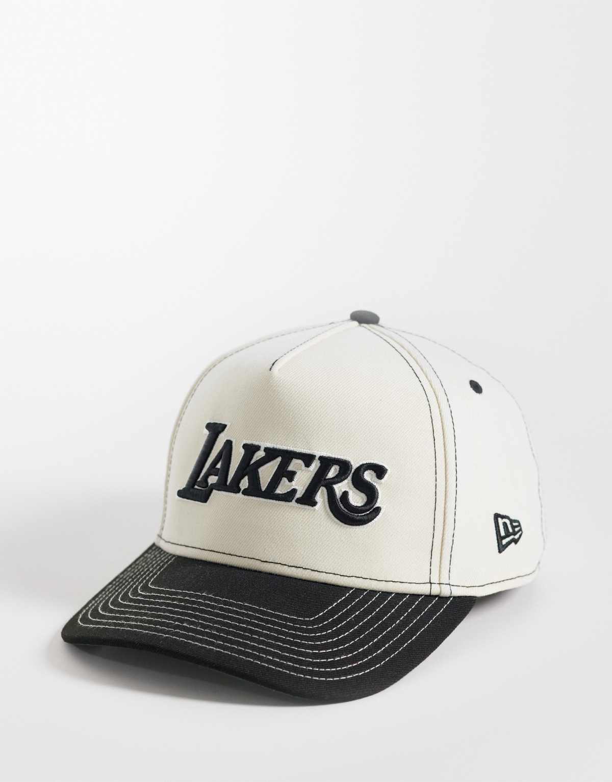 New Era Gorra multicolor con visera en contraste y logo de texto de los LA Lakers E Frame de