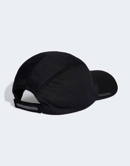 Gorra negra con diseño de cuatro paneles de malla Aeroready de adidas Running, 3 de 3