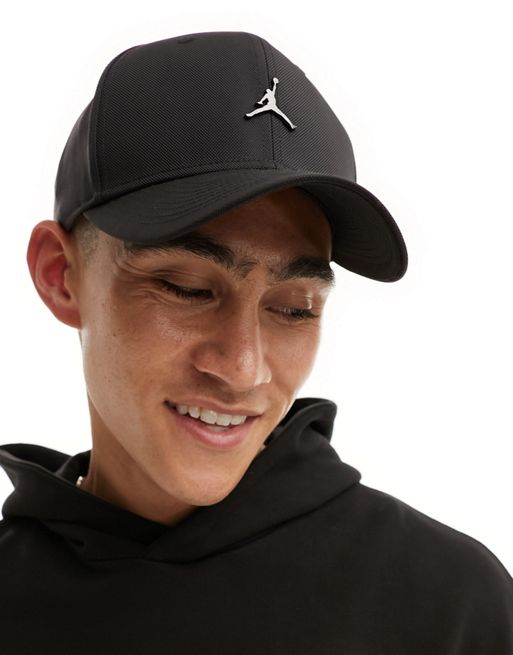 Gorra negra con logo metálico en relieve Jumpman de Jordan