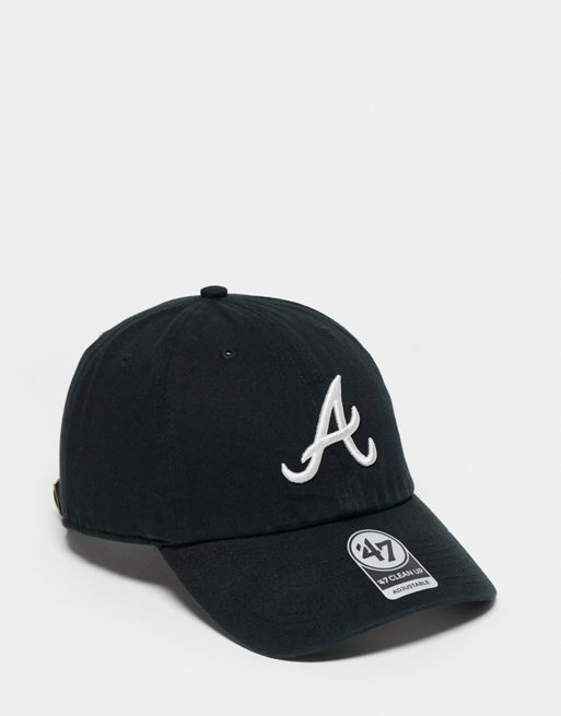 Gorra negro lavado de los Atlanta Braves de la MLB Clean Up de 47 Brand