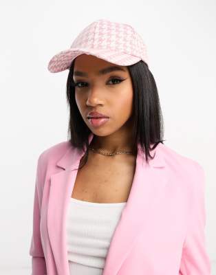 Gorra rosa con estampado de pata de gallo de SVNX | ASOS