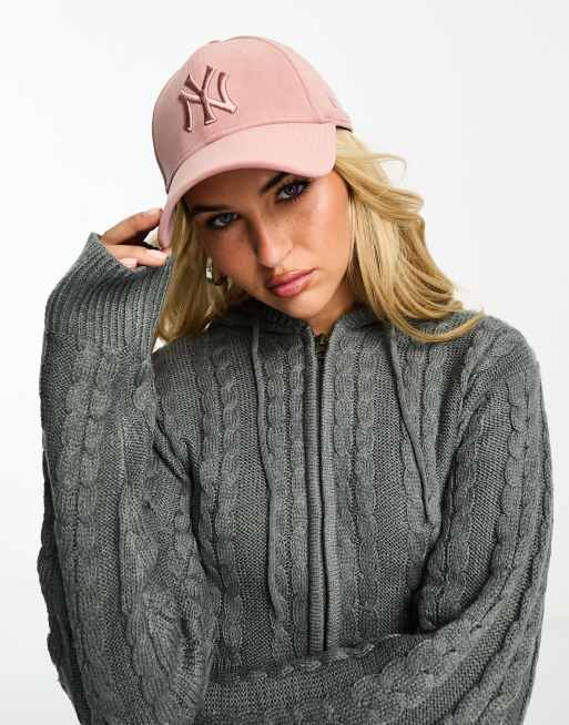 Gorra rosa de los de los NY Yankees de velour 9Forty de New Era , 4 de 4