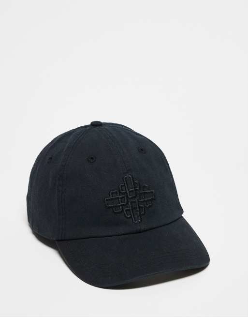 Gorra vaquera negra con logo del emblema de The Couture Club