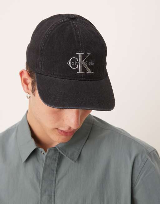 Gorra vaquera negro lavado con logo de Calvin Klein Jeans