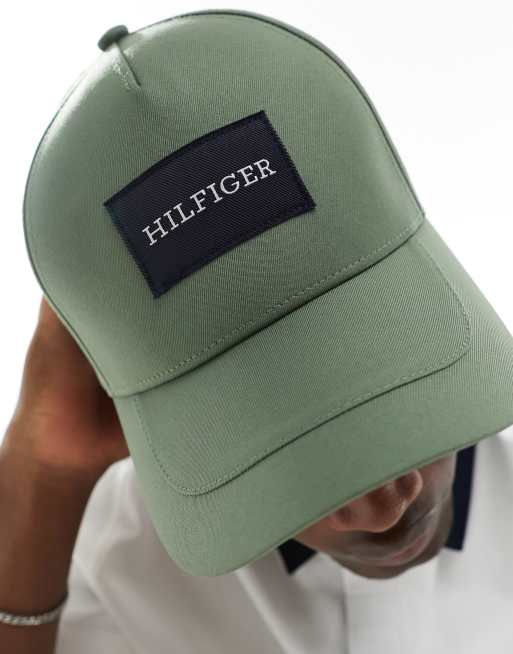 Gorra verde con diseño de 5 paneles y logo de estilo monotipo Seasonal de Tommy Hilfiger