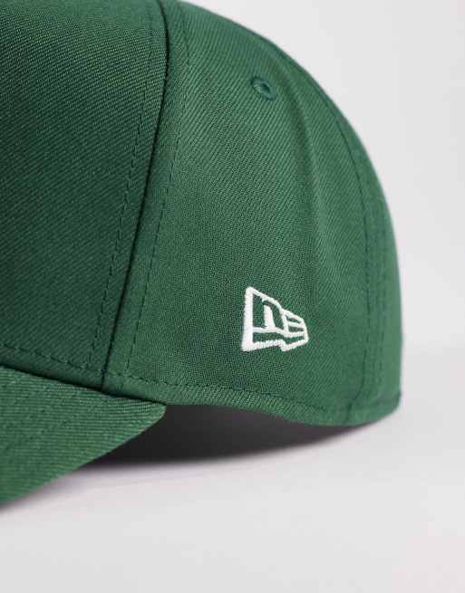 Gorra verde oscuro con logo de texto delineado de los NY Yankees E-Frame de New Era, 3 de 3
