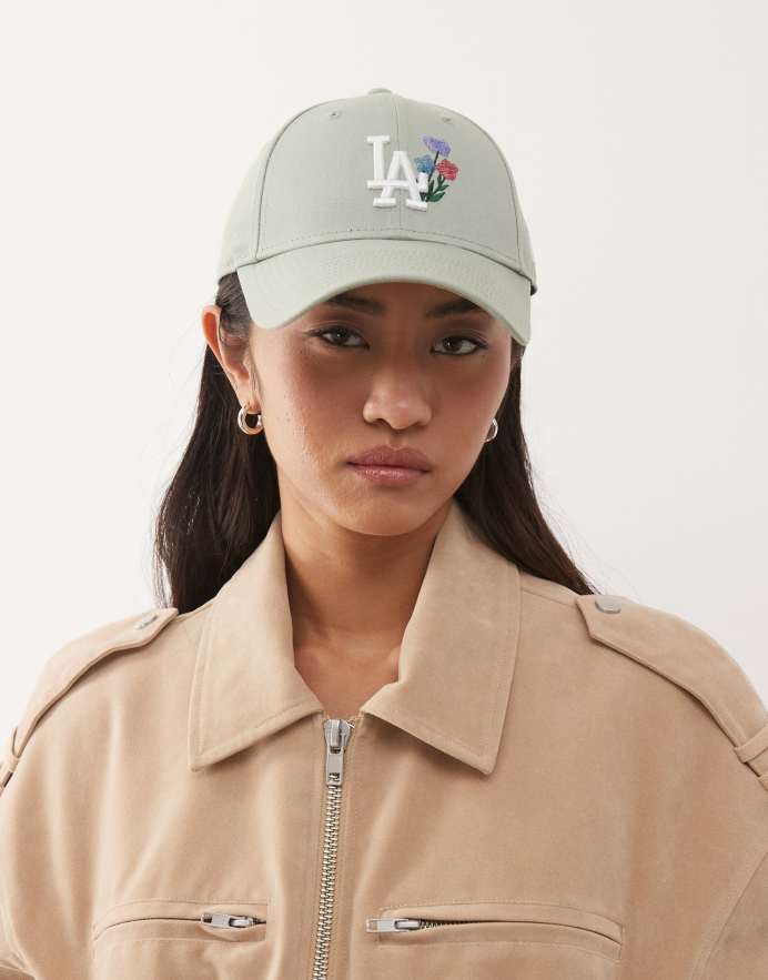 New Era Gorra verde para mujer con logo de lentejuelas y diseño floral de los LA Dodgers 9Forty de