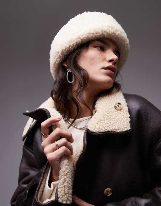 Gorro color crema con borde vuelto de borreguito sintético de mezcla de lana premium de ARKET