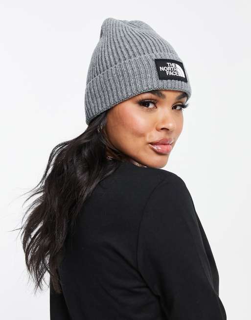 Gorro con vuelta y logo encuadrado de TNF en gris de The North Face, 2 de 4