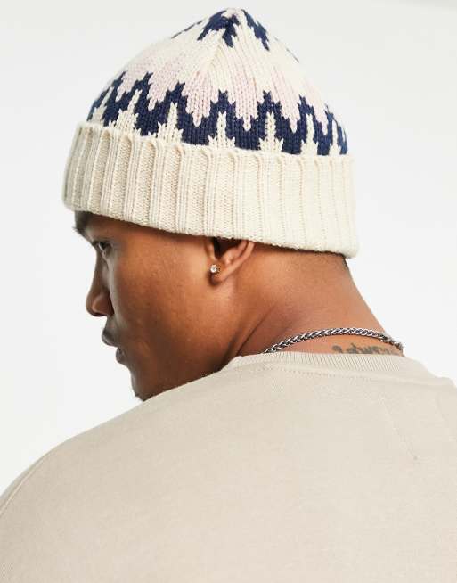 Gorro de pescador de punto con diseño de grecas alpinas de ASOS DESIGN, 2 de 4