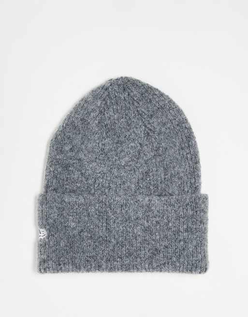 Gorro gris jaspeado con ala vuelta y logo de los NY Yankees de New Era, 2 de 3