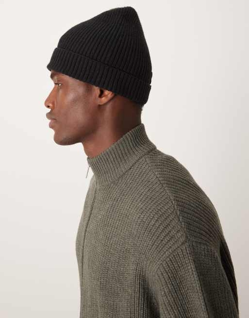 Gorro negro de canalé de Mango
