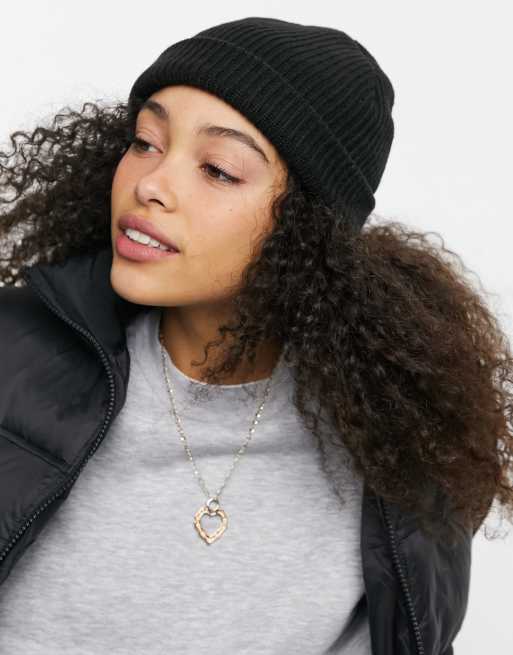 Gorro negro Stan de Weekday, 3 de 4