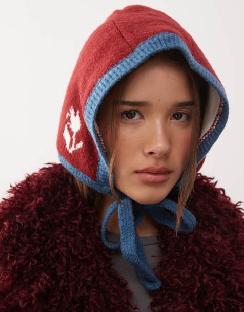 Gorro rojo y azul con estampado floral de Reclaimed Vintage - view 1