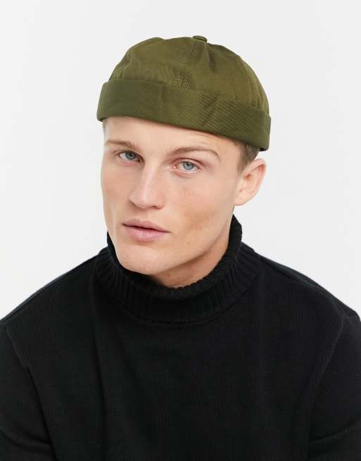 Gorro verde con hebilla de SVNX