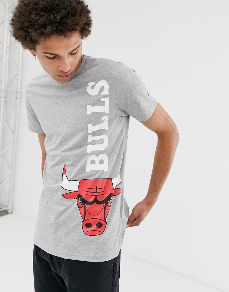 Grå T-shrt med NBA Chicago Bulls Team fra New Era
