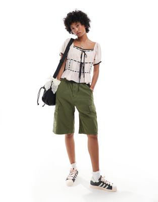 Gramicci Cotton Twill Longline Cargo Shorts In Khaki-green