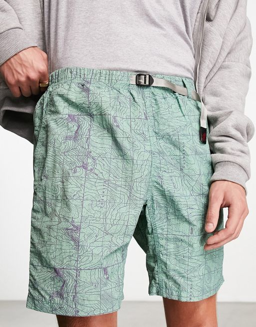 Gramicci – Faltbare Shorts aus Nylon in Grün mit Bergmuster