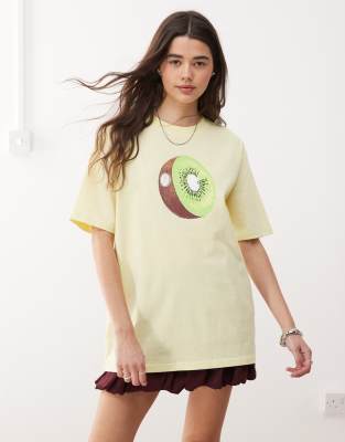 Gramicci - Kiwi - T-Shirt in Zitronengelb mit Grafik