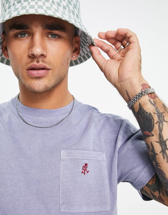 https://images.asos-media.com/products/gramicci-one-point-t-shirt-in-faded-purple/202354246-3?$n_550w$&wid=550&fit=constrain