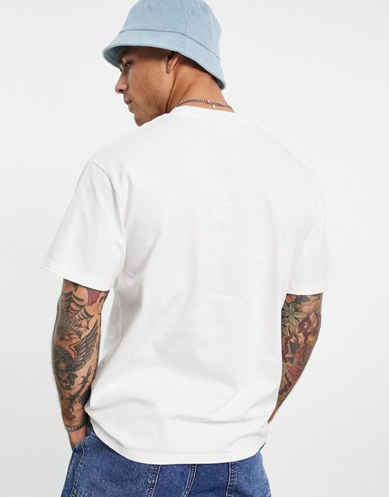 https://images.asos-media.com/products/gramicci-one-point-t-shirt-in-white/202352251-2?$n_550w$&wid=550&fit=constrain