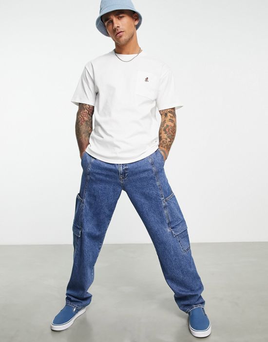 https://images.asos-media.com/products/gramicci-one-point-t-shirt-in-white/202352251-4?$n_550w$&wid=550&fit=constrain