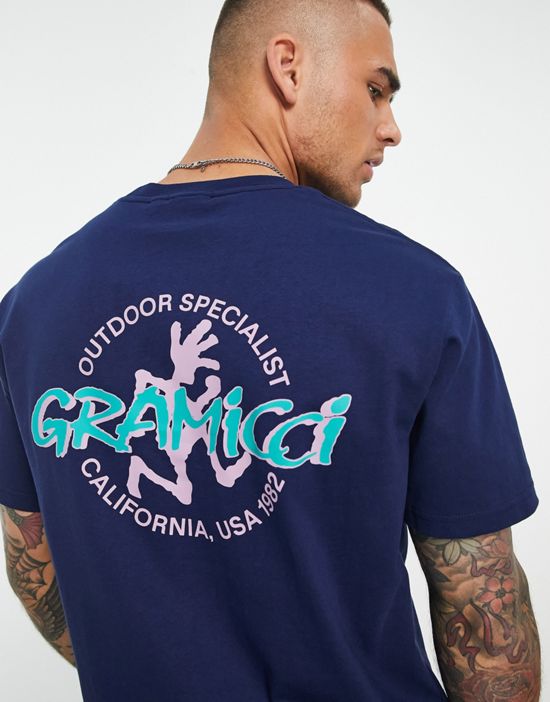 https://images.asos-media.com/products/gramicci-running-man-back-print-t-shirt-in-navy/202354150-3?$n_550w$&wid=550&fit=constrain