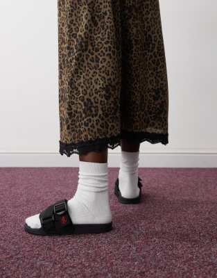 Gramicci Slides In Black