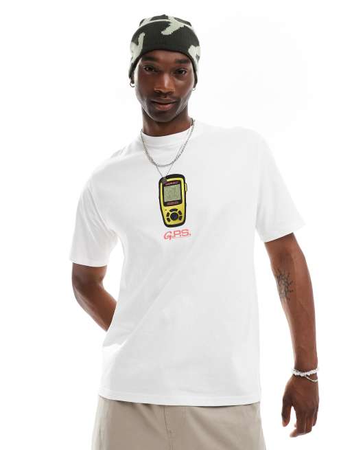 Gramicci – T-Shirt in Weiß mit G.P.S.-Grafik 