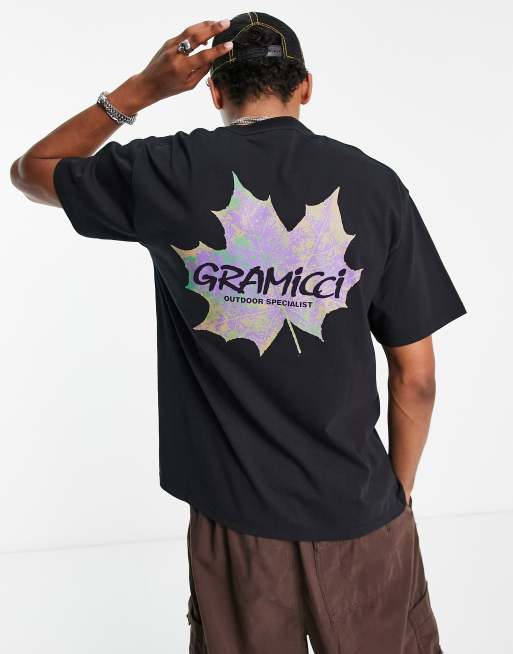 Gramicci - T-shirt met bladprint op de achterkant in zwart