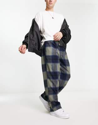 Gramicci Gramicci wool cargo plaid trouserss in navy