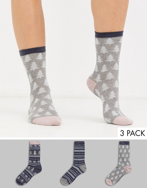 Green Treat 3 pack festive socks in grey and pink